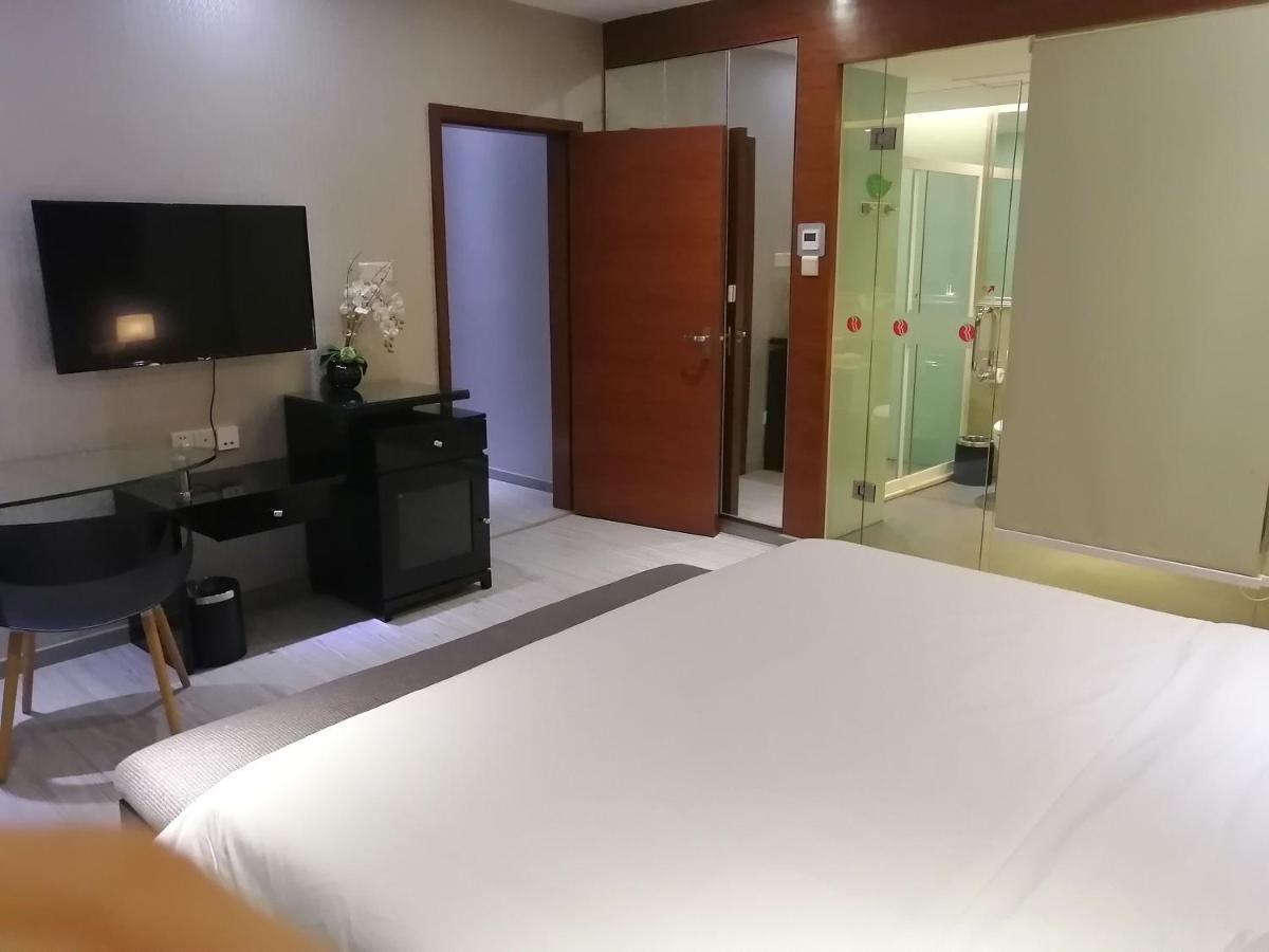 라마다 호텔 메이주 메이저우 외부 사진