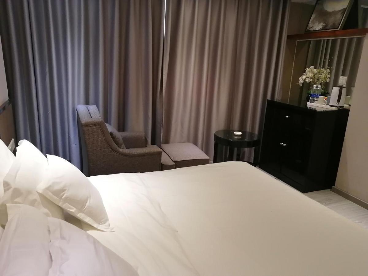 라마다 호텔 메이주 메이저우 외부 사진