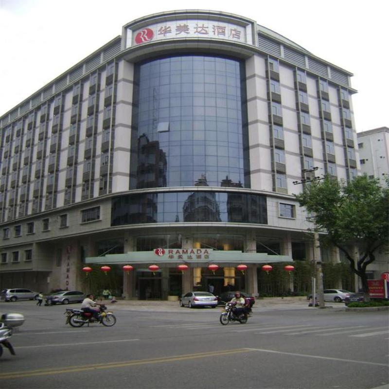 라마다 호텔 메이주 메이저우 외부 사진